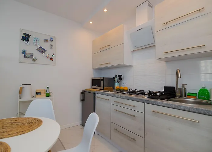 Apartament Shortstaypoland Batorego *