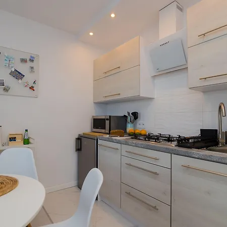 Apartman Shortstaypoland Batorego *