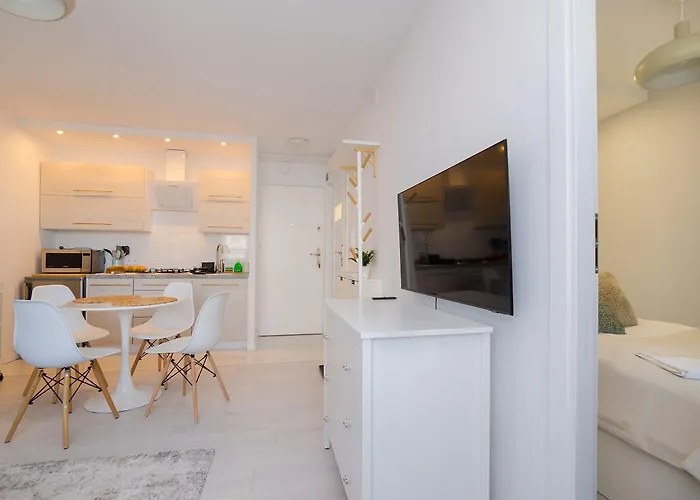 Shortstaypoland Batorego * Warszawa