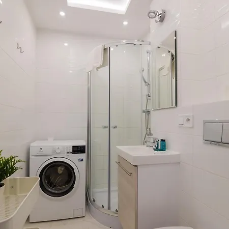 Shortstaypoland Batorego Apartment